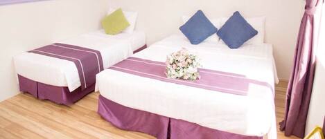 Minibar, desk, soundproofing, free WiFi