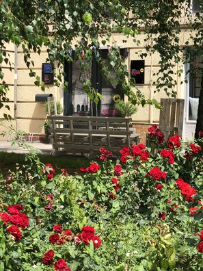 Exterior detail - Design Studios SVI-MI (Zagreb)