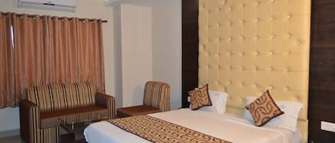 Soundproofing, free WiFi, wheelchair access