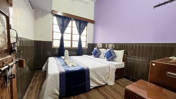 Dobbelt- eller tomannsrom – basic | Bad | Dusj