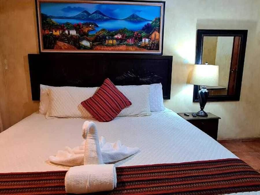 Quarto (#5) | Quartos à prova de som, Wi-Fi de cortesia, roupa de cama