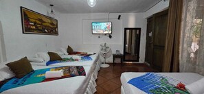 Habitación familiar (#1) | Sistema de insonorización, wifi gratis, ropa de cama