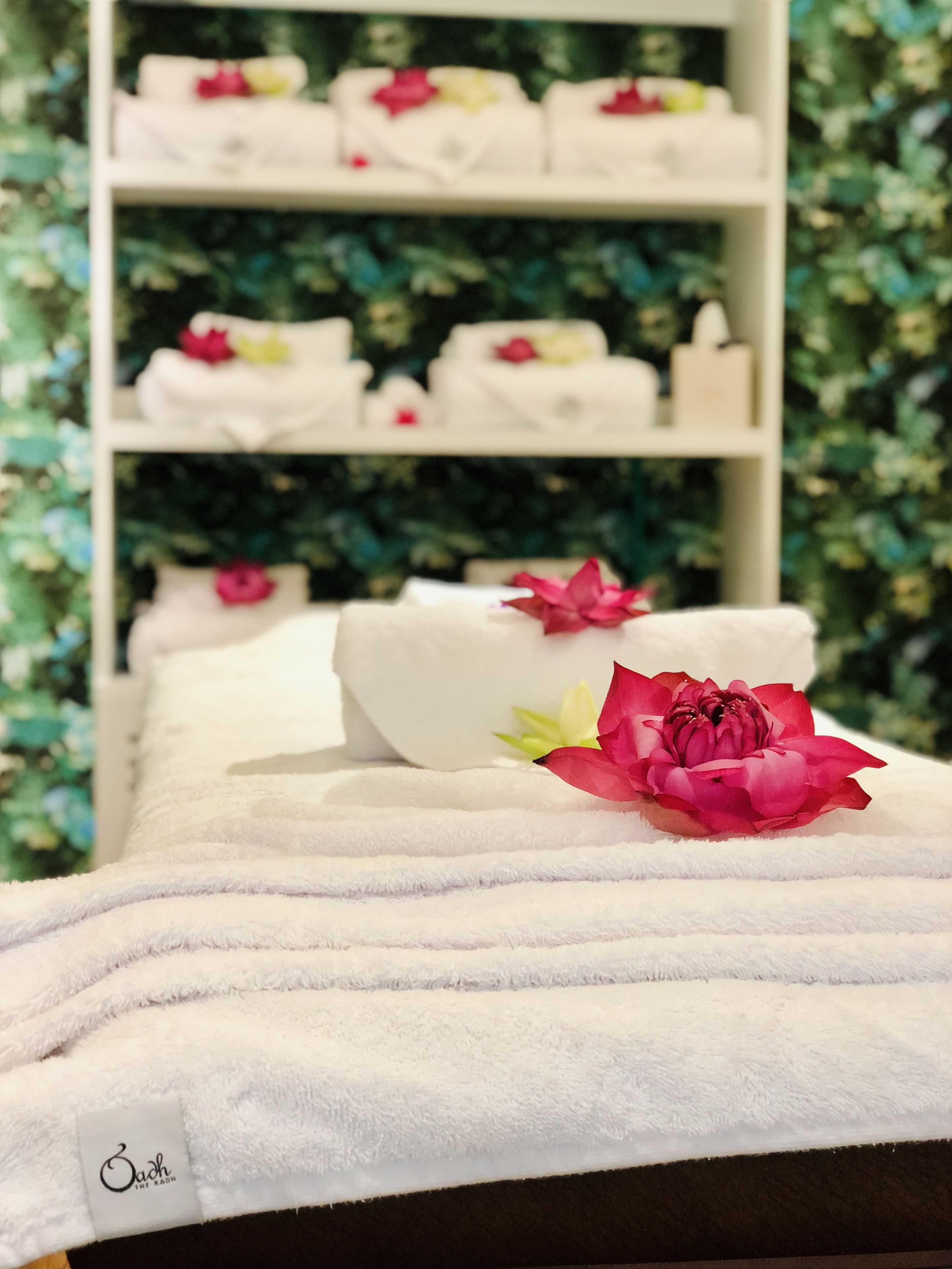 couples treatment room(s), hot stone massages, deep-tissue massages