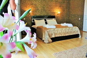 Luxury Room, 1 King Bed | Premium bedding, down comforters, blackout drapes, soundproofing - Qeroli Hotel (Tbilisi)