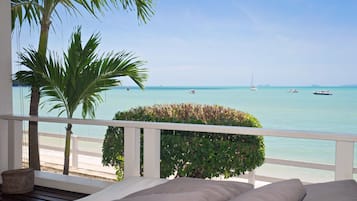 Egyptian cotton sheets, premium bedding, minibar, in-room safe