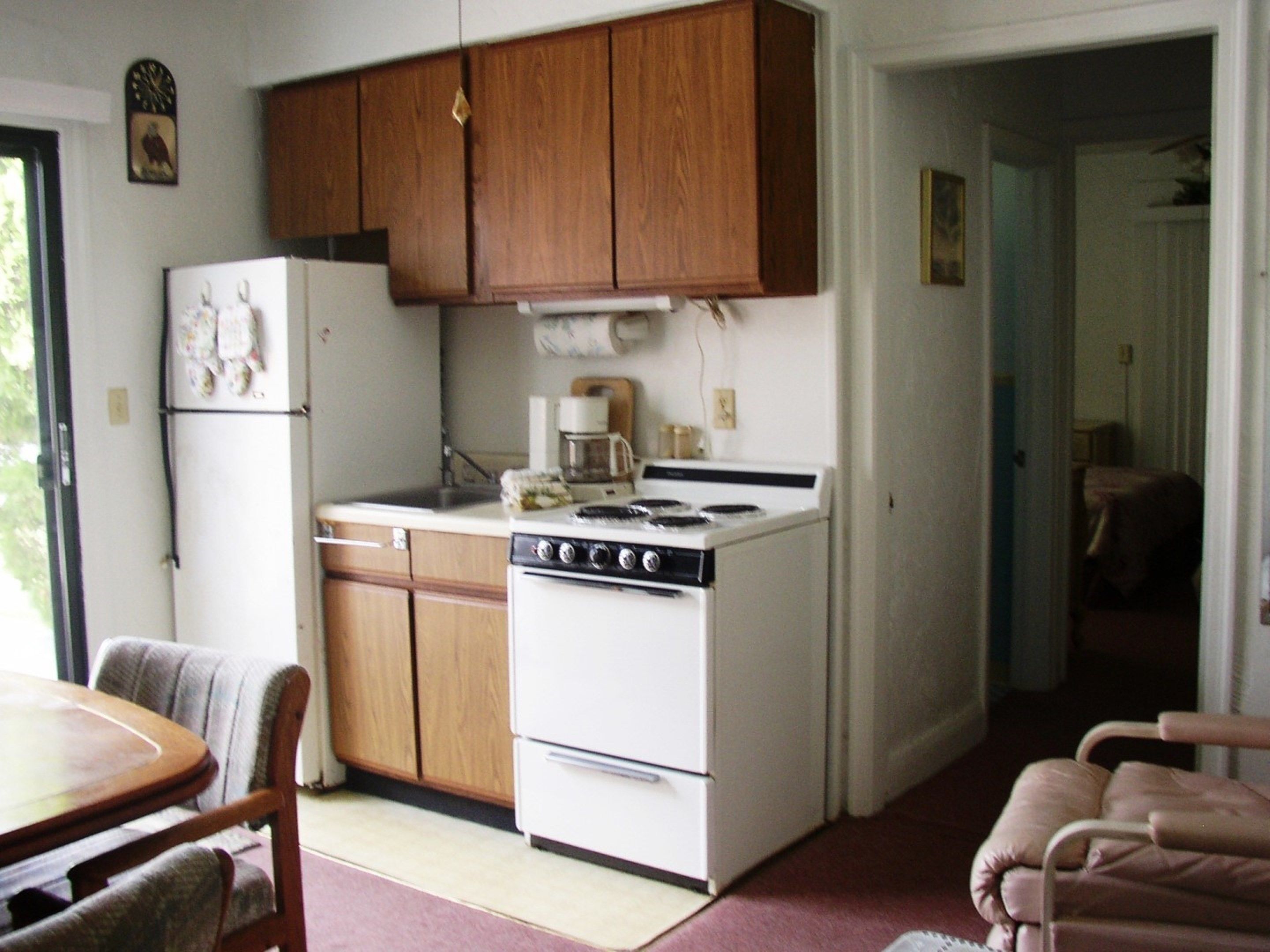 fridge, dining tables