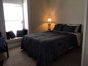 1 bedroom, iron/ironing board, Internet, bed sheets