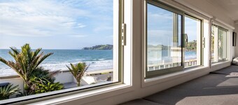 Absolute beachfront position on Waiheke Island.
