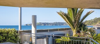 Prime beachfront position on Waiheke Island.