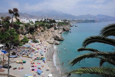 Elegante villa, piscina, vista al mar, wifi, aire acondicionado, lugar tranquilo, privado, Costa del Sol