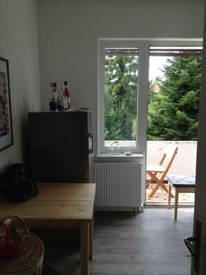Interior - Central but quiet near the beach with optimal shopping WLAN included (Wilhelmshaven)