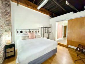 2 間睡房、熨斗/熨衫板、上網、床單