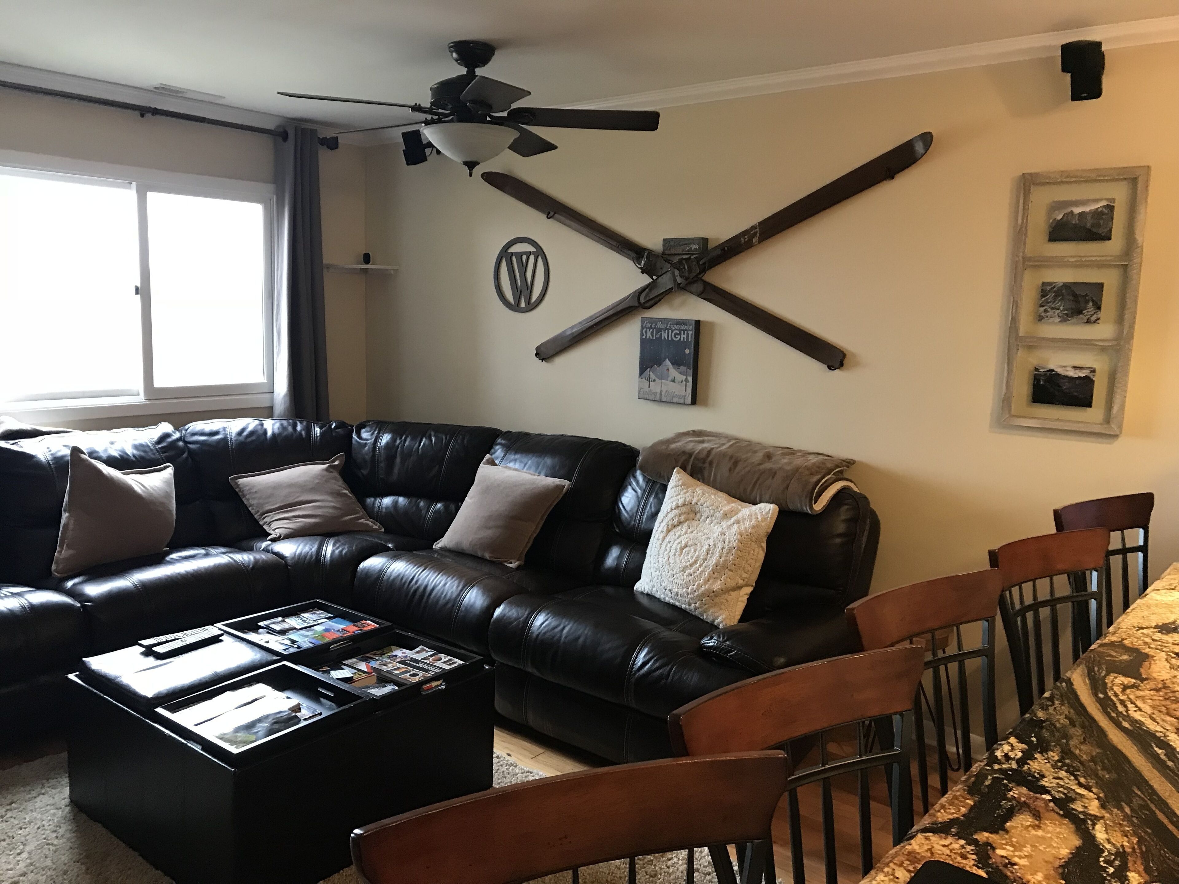 Smart TV, DVD player, stereo