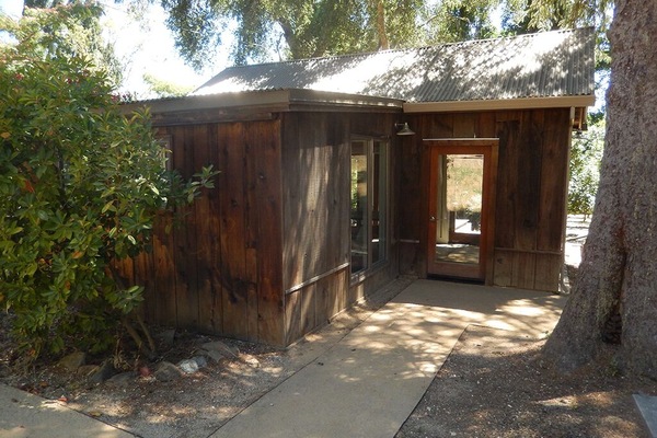 Detached Game Room for your family's enjoyment