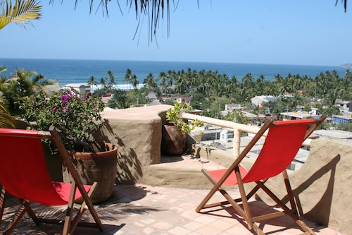 Sayulita's Favorite Beach & Plaza Home
