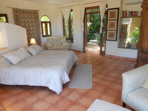 1 bedroom, in-room safe, free WiFi, bed sheets