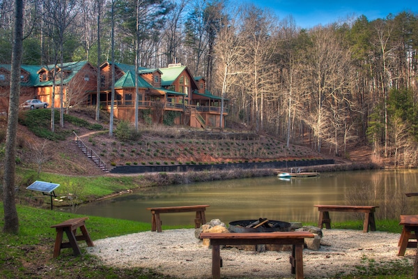 Bear Ridge Lodge