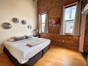 2 makuuhuonetta, silitysrauta/-lauta, internet, vuodevaatteet