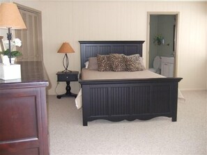 5 bedrooms, WiFi, bed sheets