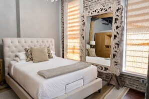 1 habitación, tabla de planchar con plancha, internet y ropa de cama 