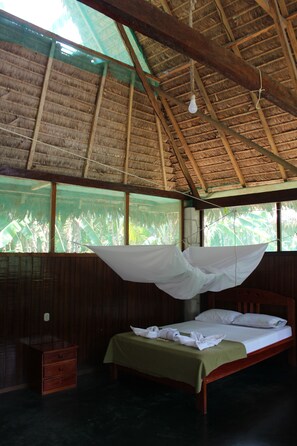 Double Room Single Use, 1 Large Single Bed, Private Bathroom - Paradise Amazon Lodge & Adventure (Tambopata)