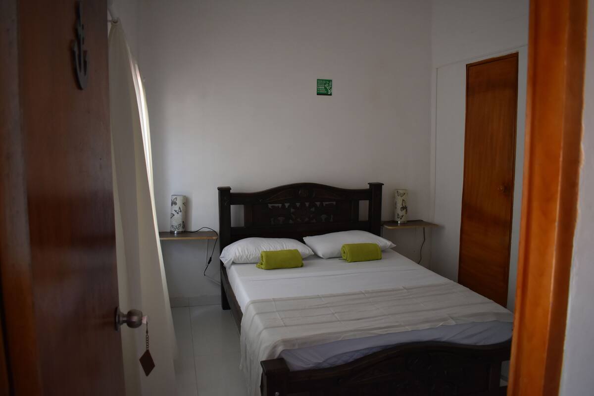 Comfort Double Room, 1 Queen Bed, Non Smoking | Egyptian cotton sheets, hypo-allergenic bedding available