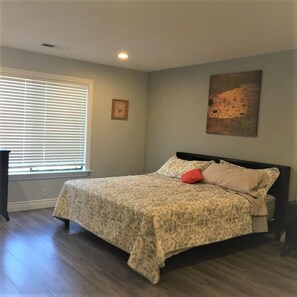 3 bedrooms, free WiFi, bed sheets - Clarendon Vacation Home (San Jose)