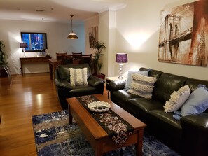 TV - Executive apartment waterfront Darling Harbor ICC Sydney  (Sydney)