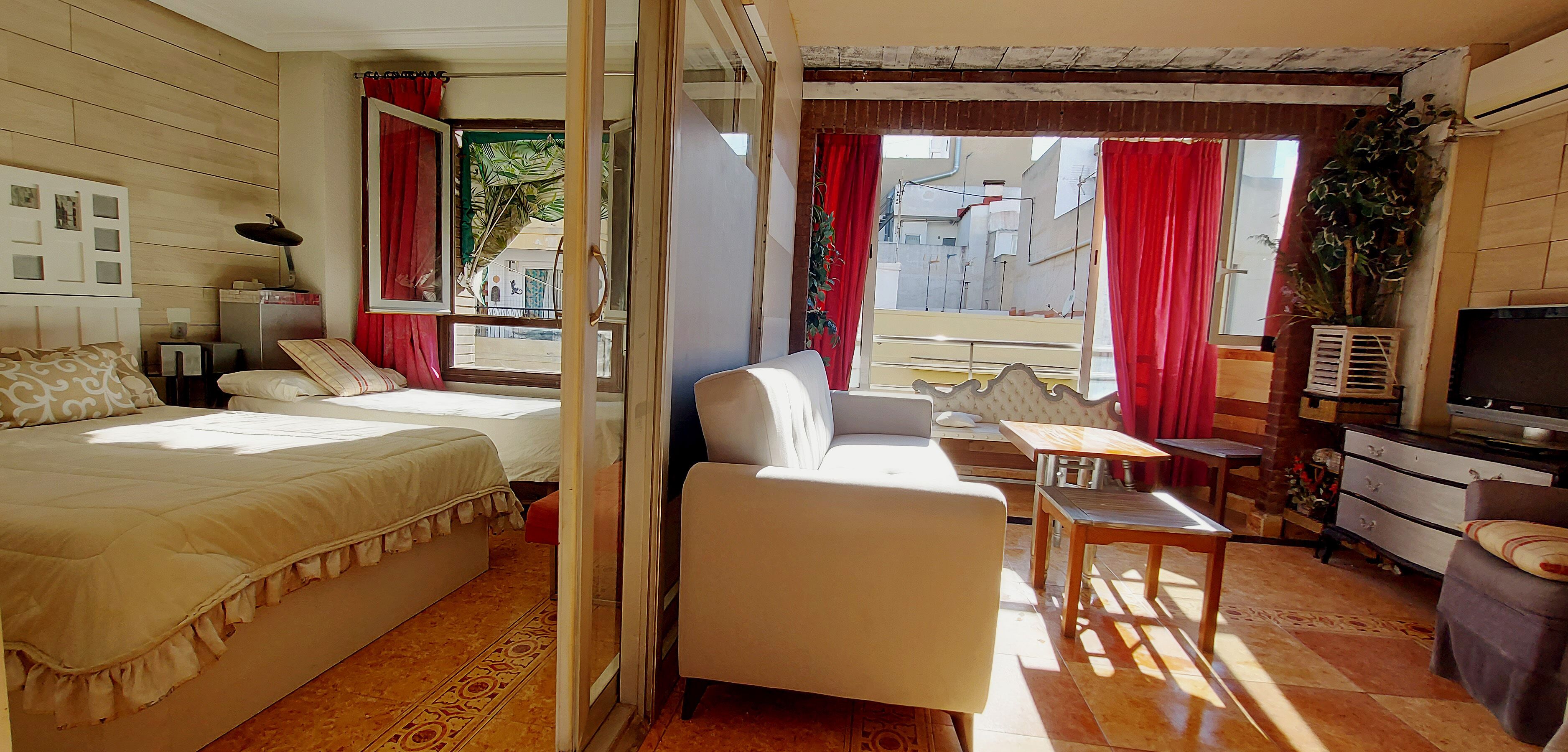 2 habitaciones, tabla de planchar con plancha y wifi gratis 