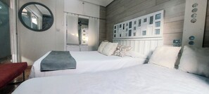 2 chambres, fer et planche à repasser, accès au Wi-Fi (inclus)