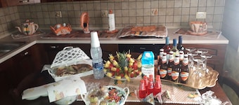 Villa manghisi holiday home