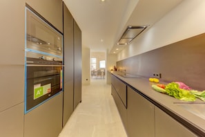 Fridge, microwave, oven, dishwasher