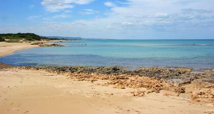 Charming trullo in Cisternino in Valle d’Itria, AC, free WIFI & parking