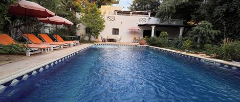 Alberca al aire libre