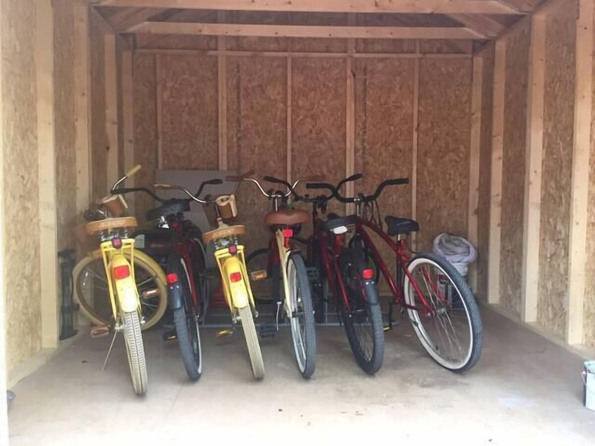 Photo 15 of Dog-friendly downtown efficiency w/free bike use