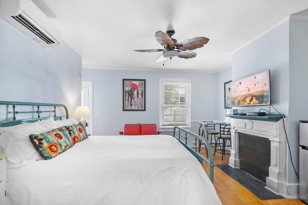 1 chambre, fer et planche à repasser, Wi-Fi gratuit, draps fournis