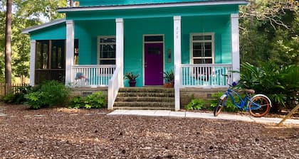 Adorable Lil' Ol' Beach Shack