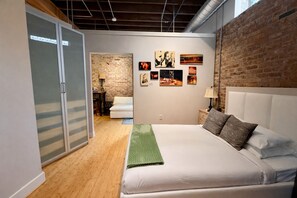 1 bedroom, iron/ironing board, Internet, bed sheets