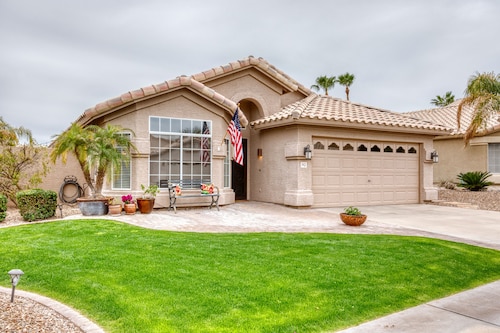 Charming Desert Oasis with FREE HEATED Pool! Over 150 FIVE-STAR Reviews!