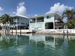 Exterior - Deep/Wide/Flow-Though Canal, 1st Canal From Open Water, No Hwy 1 Road Noise (Summerland Key)