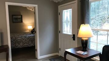 2 chambres, fer et planche Ă repasser, Wi-Fi gratuit, draps fournis