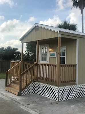Exterior detail - Adorable Cottage on the Texas Coast (Rockport)
