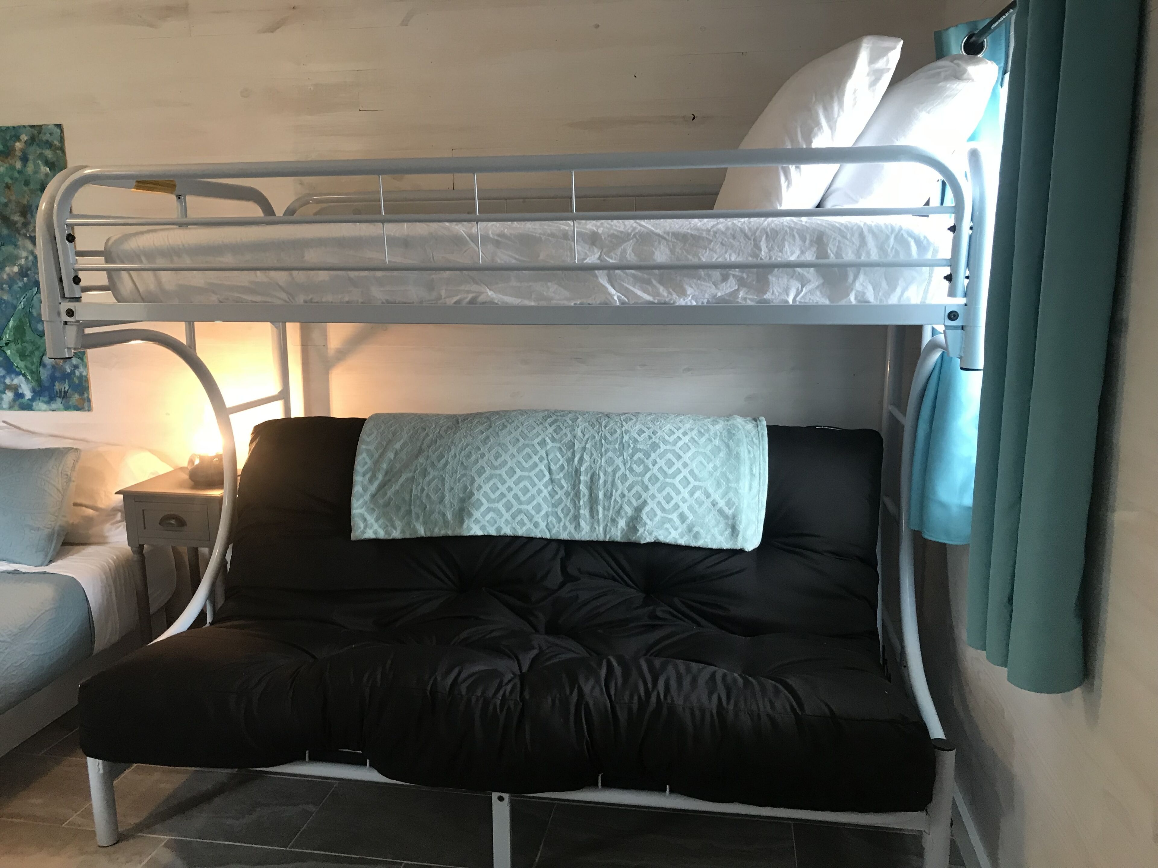 Free WiFi, bed sheets, wheelchair access