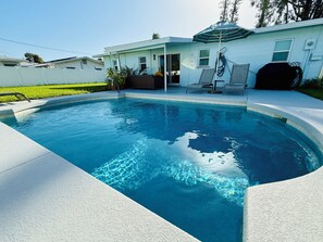 Piscine extérieure, piscine chauffée