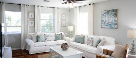 تلفزيون ذكي، مشغل دي في دي