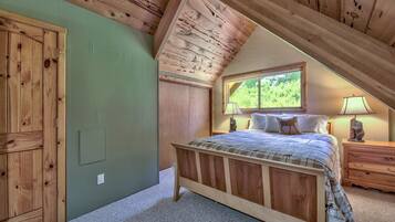 3 bedrooms, desk, free WiFi, bed sheets