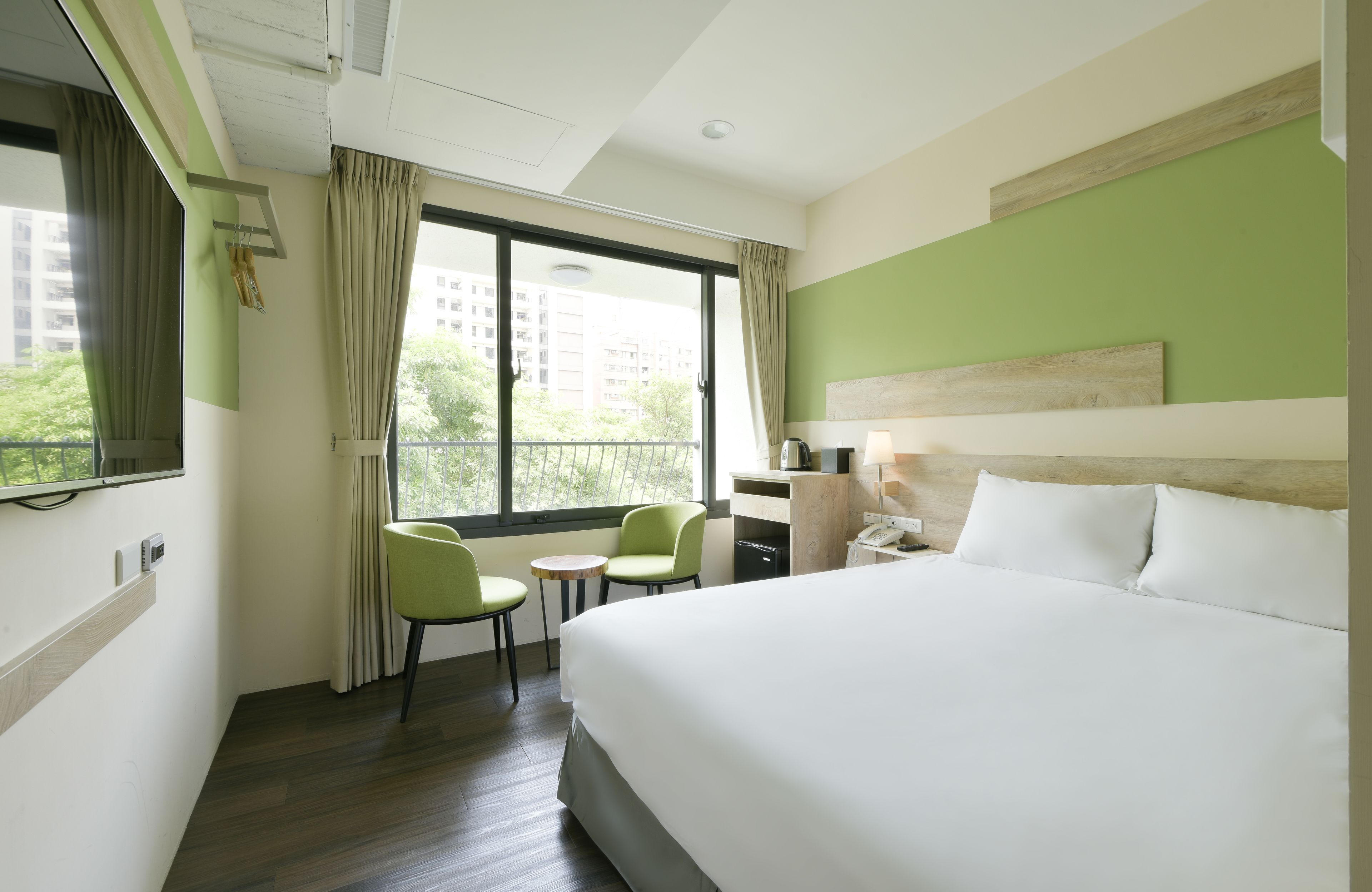 economy double room, non smoking | egyptian cotton sheets, premium bedding, blackout curtains