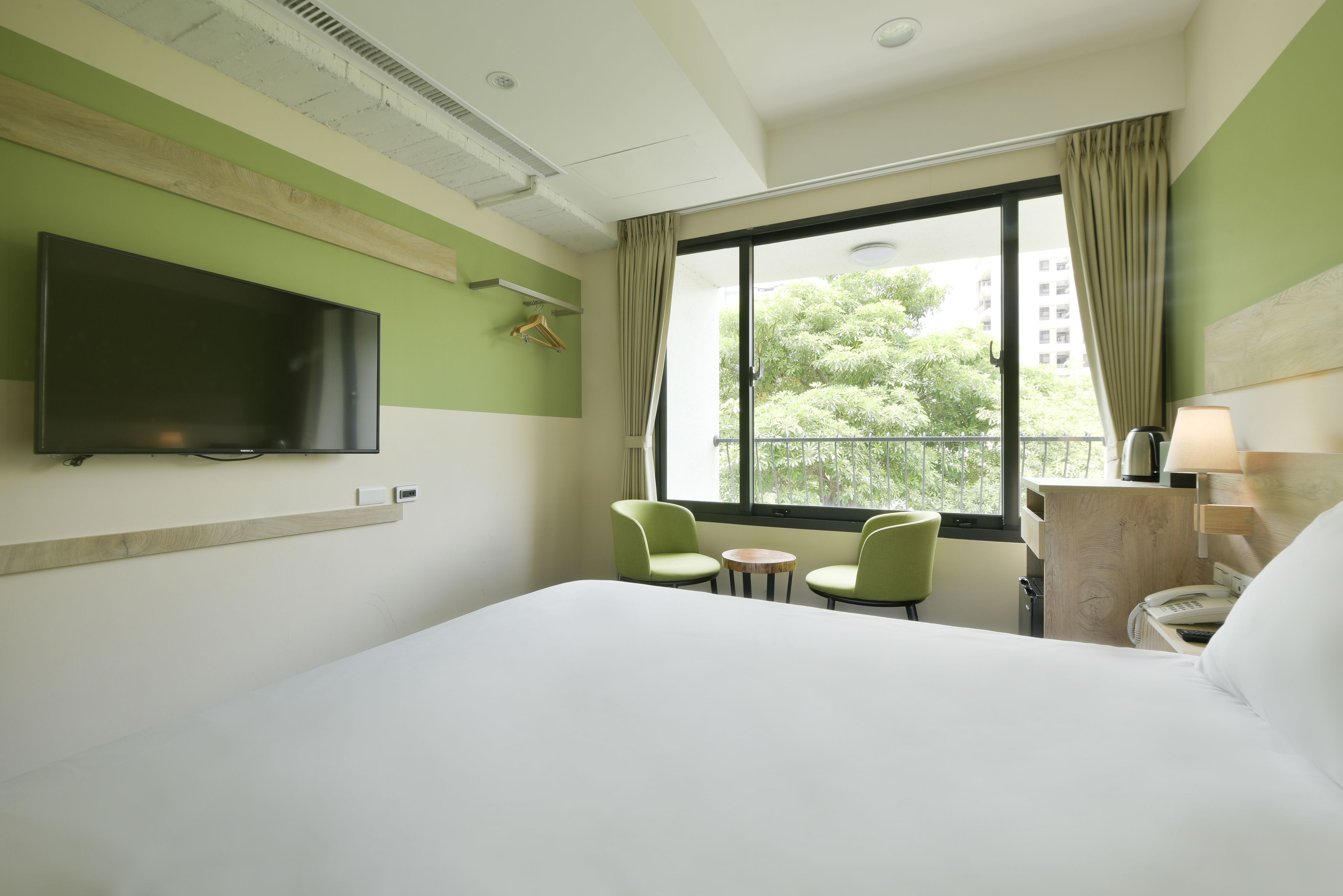 economy double room, non smoking | view from room