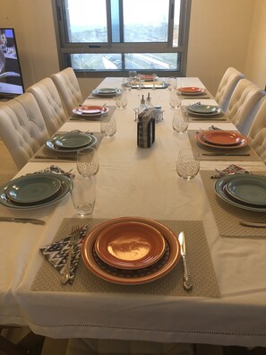 In-room dining - Haifa beach (Haifa)