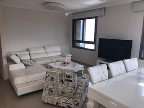 Living room - Haifa beach (Haifa)
